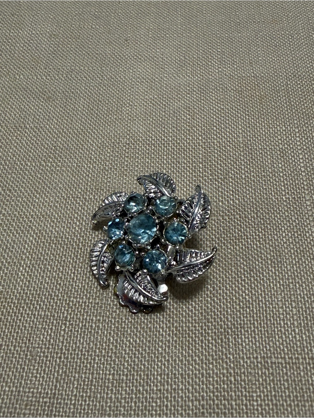 Vintage 1950s Blue Rhinestone Floral Dress Clip Collar Accessory